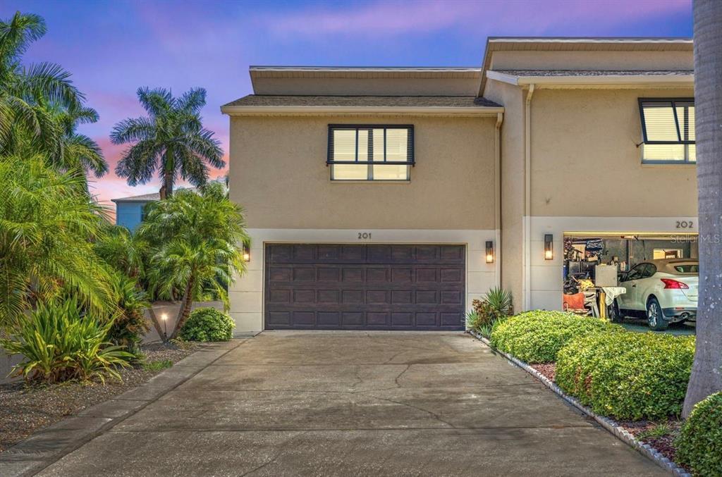 487 Pinellas Bayway S in Tierra Verde, FL - Building Photo