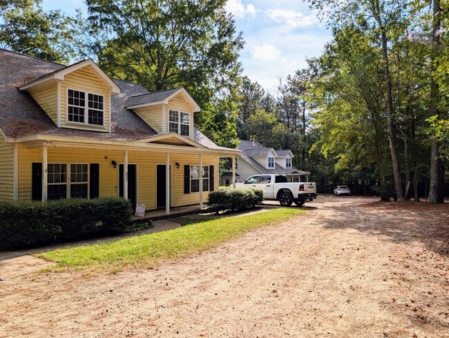830-832 N Taylor St in Wake Forest, NC - Building Photo - Building Photo