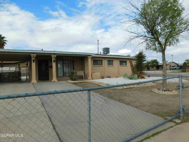 7423 Mojave Dr in El Paso, TX - Building Photo - Building Photo