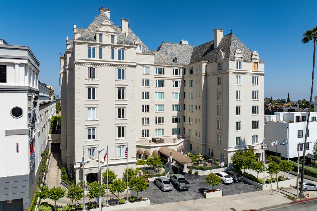 Granville Towers in West Hollywood, CA - Building Photo