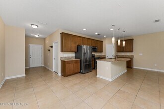 3199 Chestnut Ridge Way in Orange Park, FL - Building Photo - Building Photo