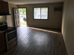 313 Hoyt Ave E in St. Paul, MN - Building Photo - Building Photo