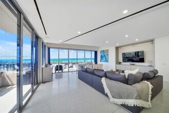 151 Crandon Blvd in Key Biscayne, FL - Building Photo - Building Photo