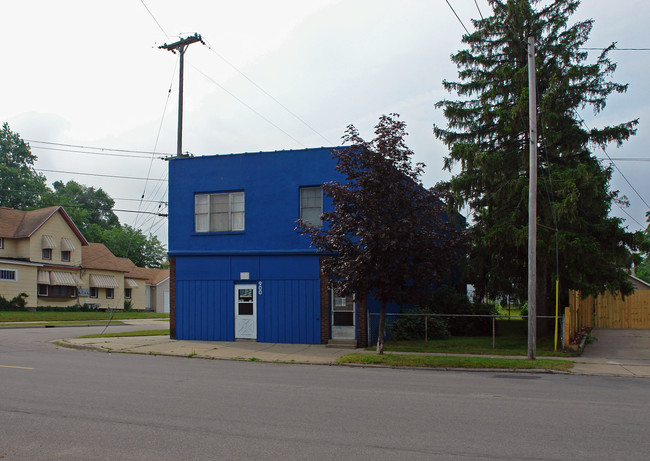 900 Butterworth St SW