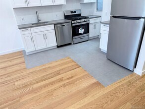 40-18 50th Ave in Queens, NY - Building Photo - Building Photo