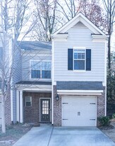 2478 Norwood Park Crossing in Doraville, GA - Building Photo