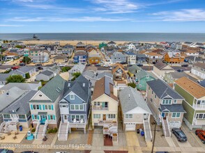 120a Randall Ave in Point Pleasant Beach, NJ - Foto de edificio - Building Photo
