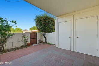 7708 E Sandalwood Dr in Scottsdale, AZ - Building Photo - Building Photo