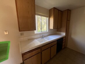 27626 Violin Canyon Rd in Castaic, CA - Building Photo - Building Photo