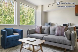 4302 7th Ave NE in Seattle, WA - Building Photo