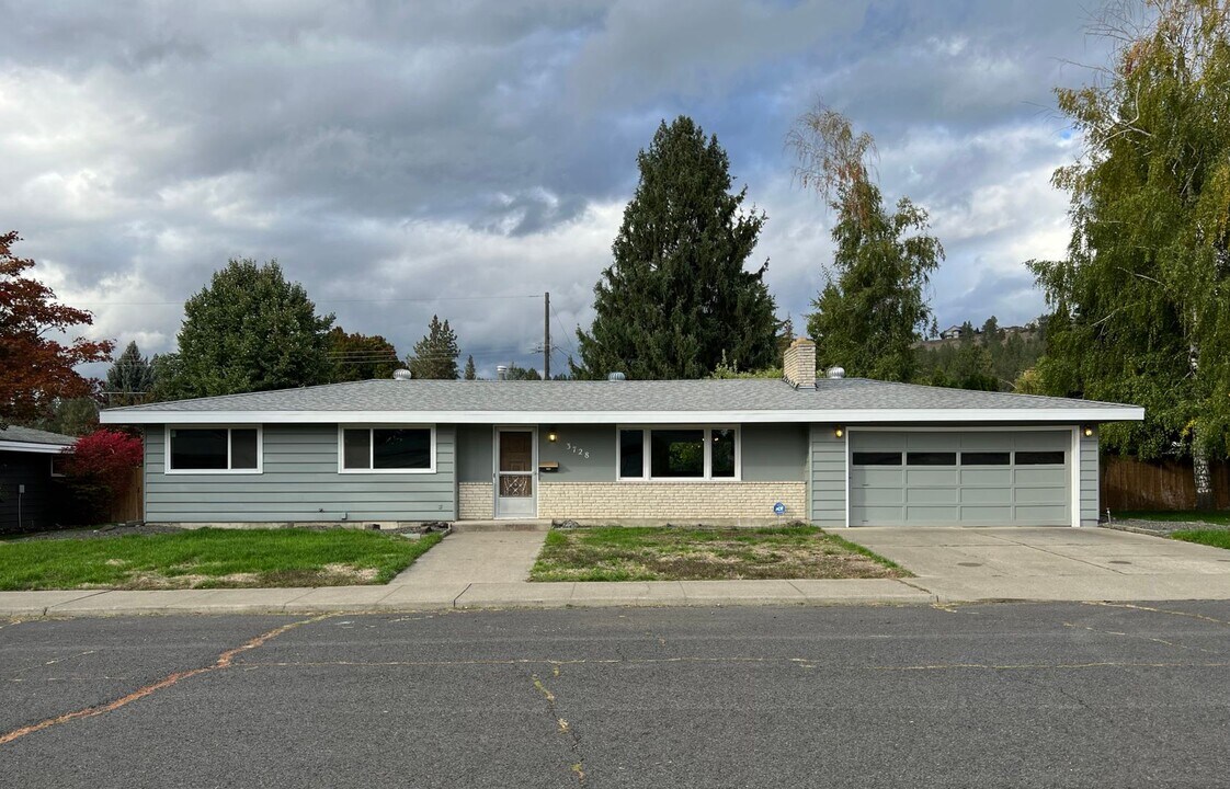 3728 W Delbert Ave in Spokane, WA - Building Photo