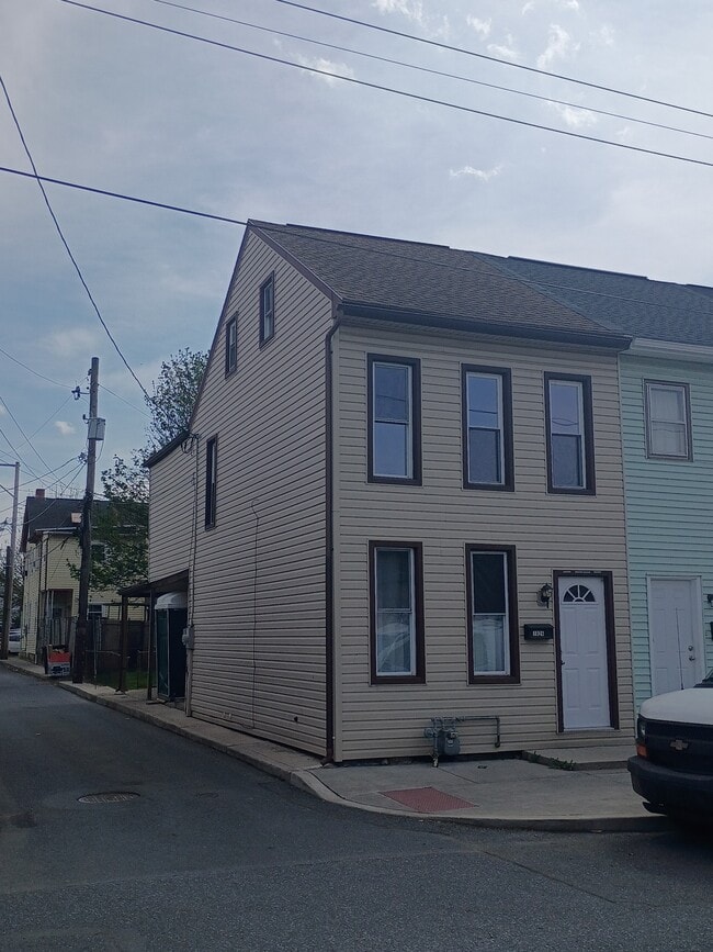 property at 1024 Guilford St