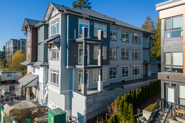 Arora Court in Langley Twp, BC - Building Photo - Building Photo