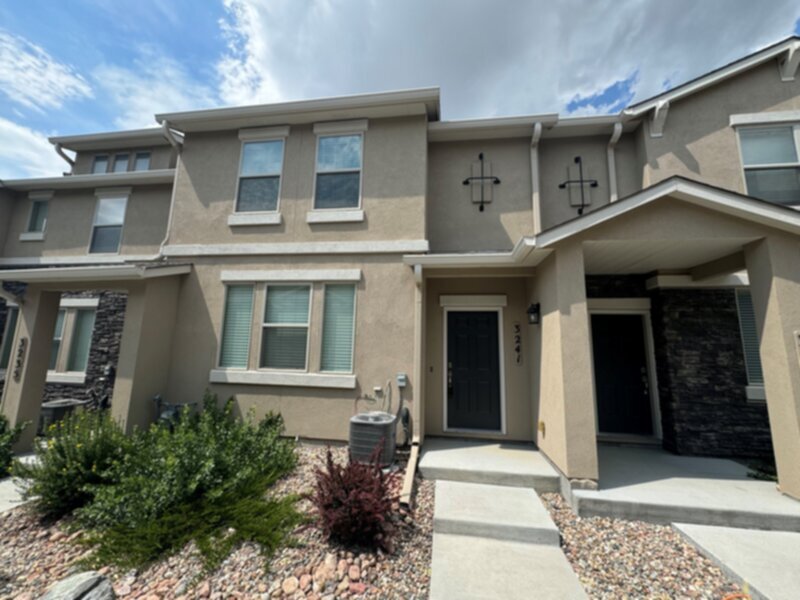 3241 Bewildering Heights in Colorado Springs, CO - Foto de edificio