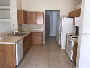 2622 Allwood Ave in Valrico, FL - Building Photo - Building Photo