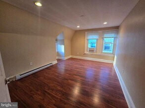 133 E Mt Airy Ave in Philadelphia, PA - Building Photo - Building Photo