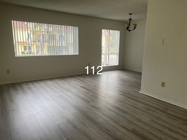 1300 S Catalina Ave in Redondo Beach, CA - Building Photo - Building Photo