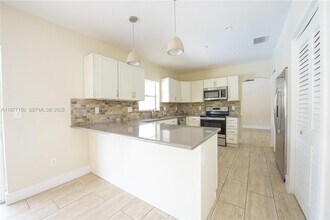 18370 SW 292nd St in Homestead, FL - Building Photo - Building Photo