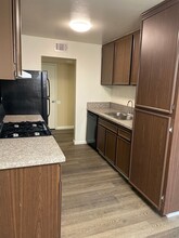 The Laurel Tree Apartments in Bakersfield, CA - Building Photo - Building Photo