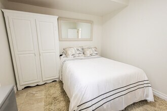 17 Mair Mills Dr in Collingwood, ON - Building Photo - Building Photo