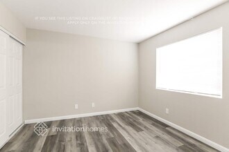1400 Desert Hills Dr in Las Vegas, NV - Building Photo - Building Photo