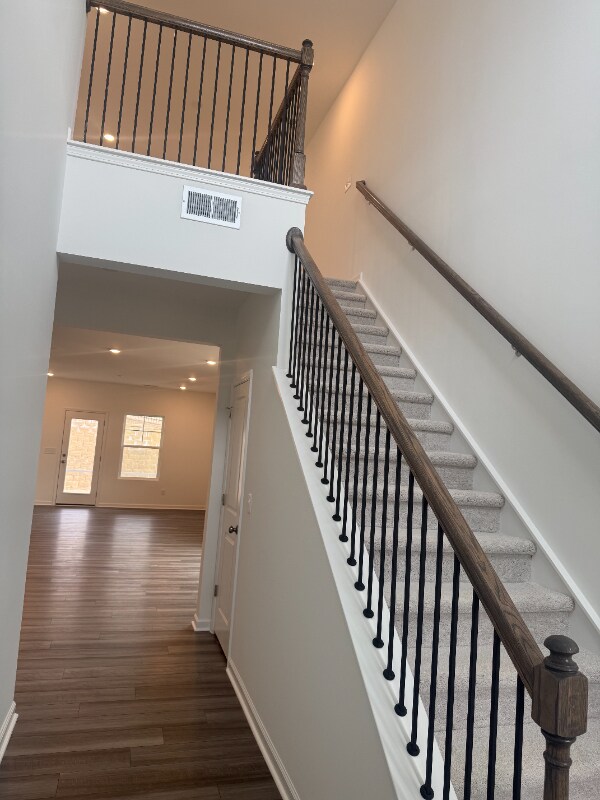 1028 Red Finch Wy in Angier, NC - Foto de edificio - Building Photo