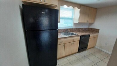 280 Ulster Ln in Melbourne, FL - Building Photo - Building Photo