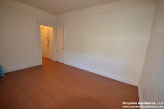66 Chiswick Rd, Unit 6 in Boston, MA - Foto de edificio - Building Photo