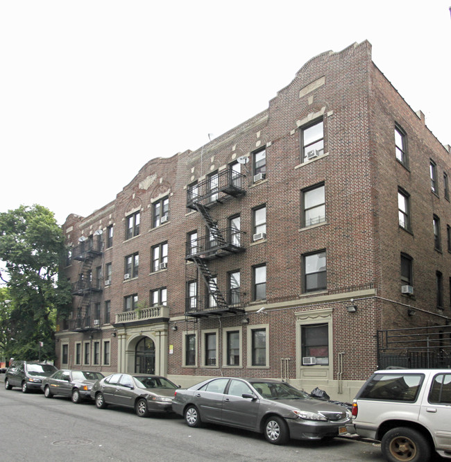 Westminster Court in Brooklyn, NY - Foto de edificio - Building Photo