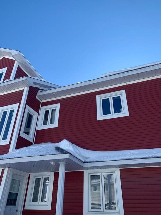 711 Rue Principale in St Leonard, NB - Building Photo