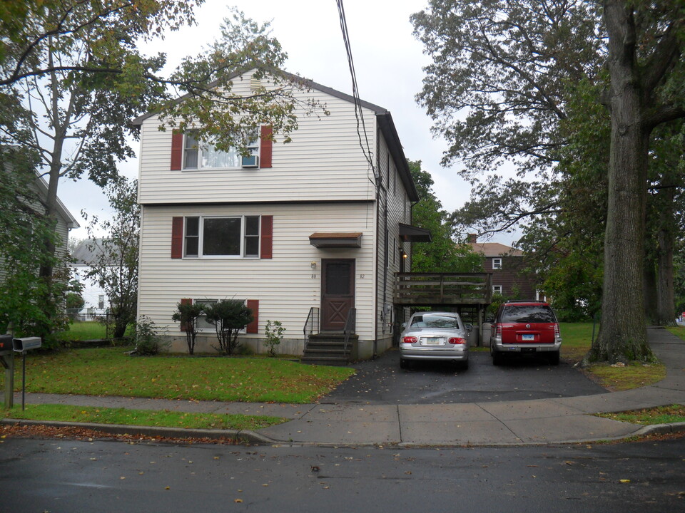 80 Stevens Ave in West Haven, CT - Building Photo