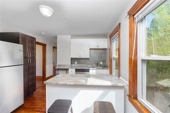 31 Walter St in Barrington, RI - Building Photo - Building Photo