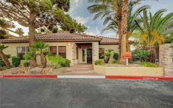 3135 S Mojave Rd in Las Vegas, NV - Building Photo - Building Photo