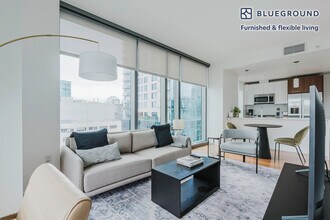 399 Fremont St in San Francisco, CA - Building Photo - Building Photo