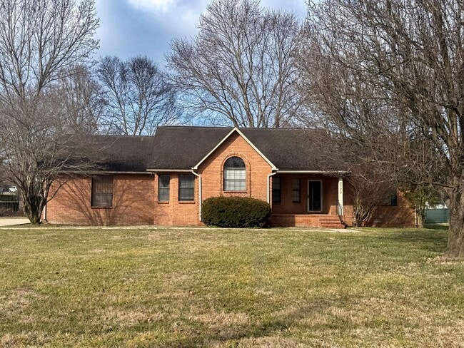 property at 2729 Churchill Dr