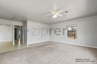 258 S Lazona Dr in Mesa, AZ - Building Photo - Building Photo