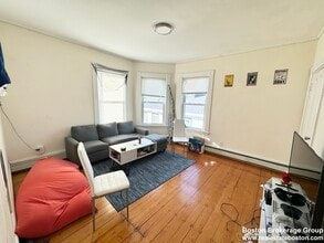 1 Folsom Ave, Unit 3 in Boston, MA - Building Photo - Building Photo