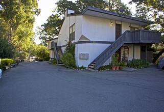 Ladera Apartments in Lafayette, CA - Building Photo - Building Photo