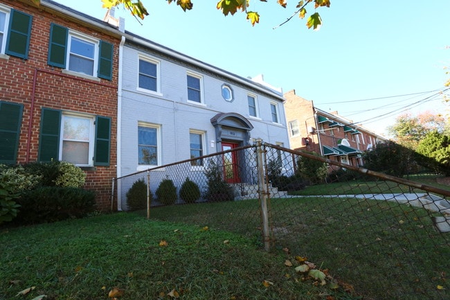 913 Quincy St NE in Washington, DC - Building Photo - Building Photo