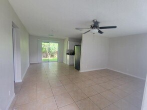240 SE 24th Ave in Boynton Beach, FL - Building Photo - Building Photo