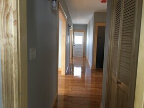 152 Winchester St, Unit 2 in Brookline, MA - Foto de edificio - Building Photo