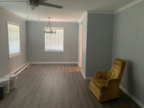 1897 Cherry Rd in Memphis, TN - Foto de edificio - Building Photo