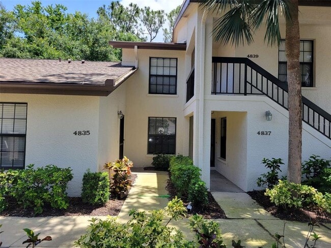 property at 4835 Winslow Beacon