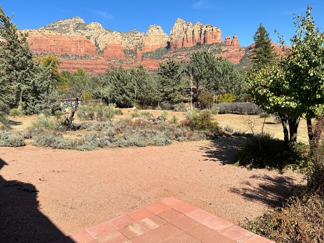 230 Apache Trail in Sedona, AZ - Building Photo - Building Photo