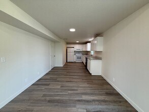 3718 W 16th Pl in Kennewick, WA - Building Photo - Building Photo