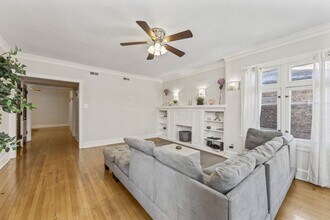 6444 N Washtenaw Ave in Chicago, IL - Building Photo - Building Photo