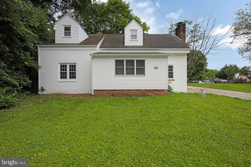 85 Union St in Pennsville Township, NJ - Building Photo