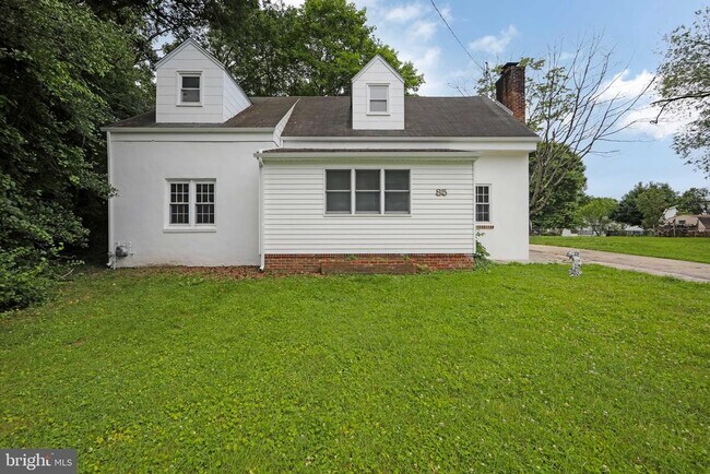 property at 85 Union St