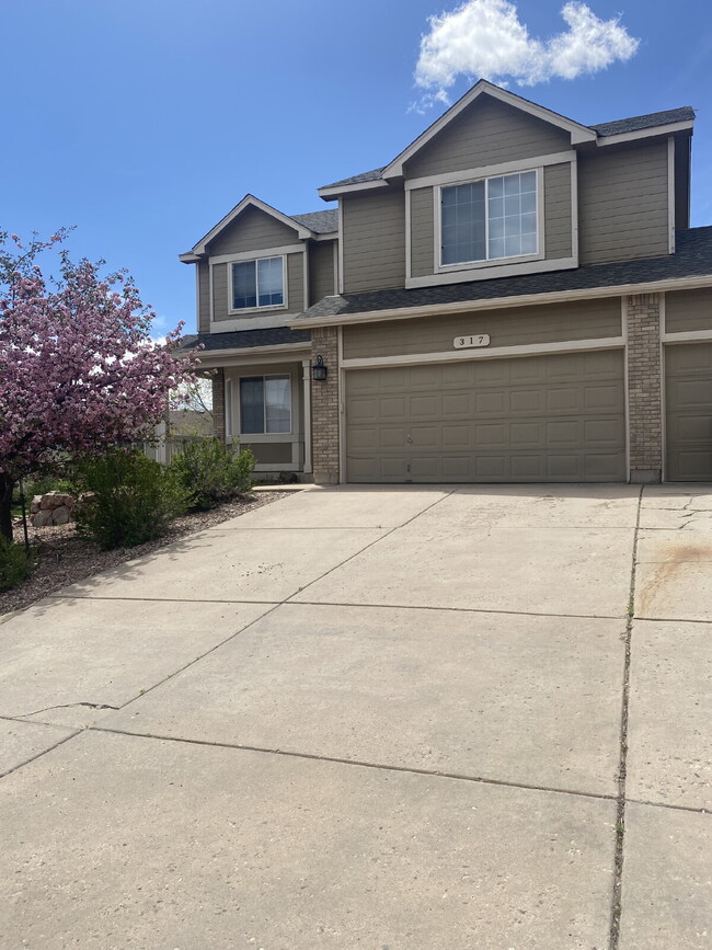 property at 317 Oxbow Dr