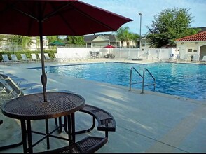 8824 Coral Palms Ct, Unit B in Kissimmee, FL - Building Photo - Building Photo